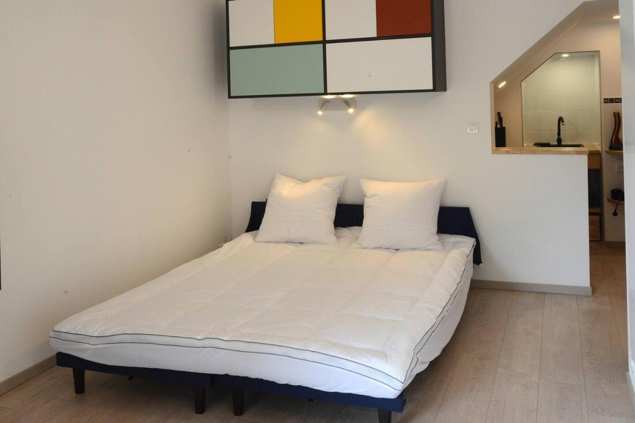 Le 38 Derriere L'Eglise Apartment แคลวูซ์-เลส์-ลาคส์ ภายนอก รูปภาพ