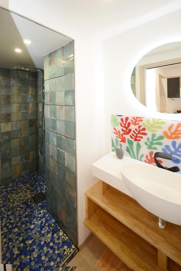 Le 38 Derriere L'Eglise Apartment แคลวูซ์-เลส์-ลาคส์ ภายนอก รูปภาพ