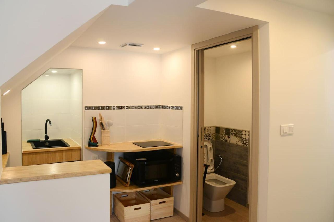 Le 38 Derriere L'Eglise Apartment แคลวูซ์-เลส์-ลาคส์ ภายนอก รูปภาพ